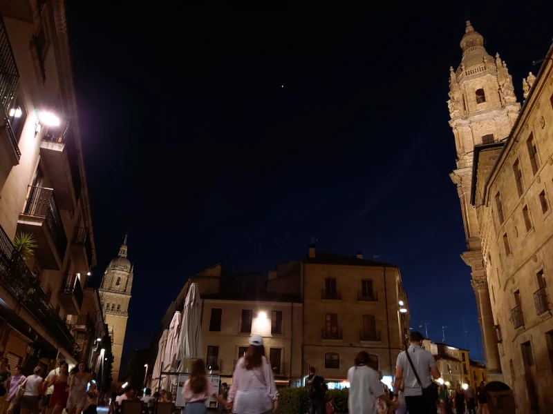 Confluencia Rúa Mayor y Rúa Antigua en Salamanca